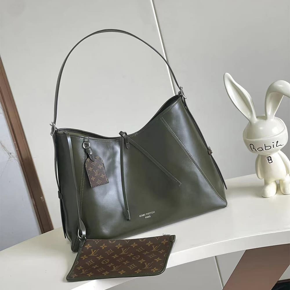 LV Carryall Vibe MM